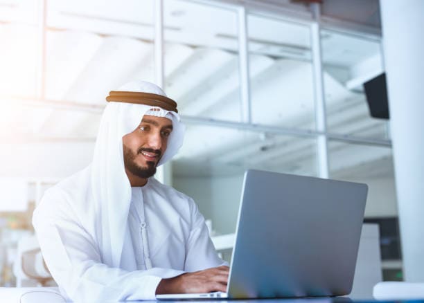 Using AI tools fosters collaboration in Qatari organizations